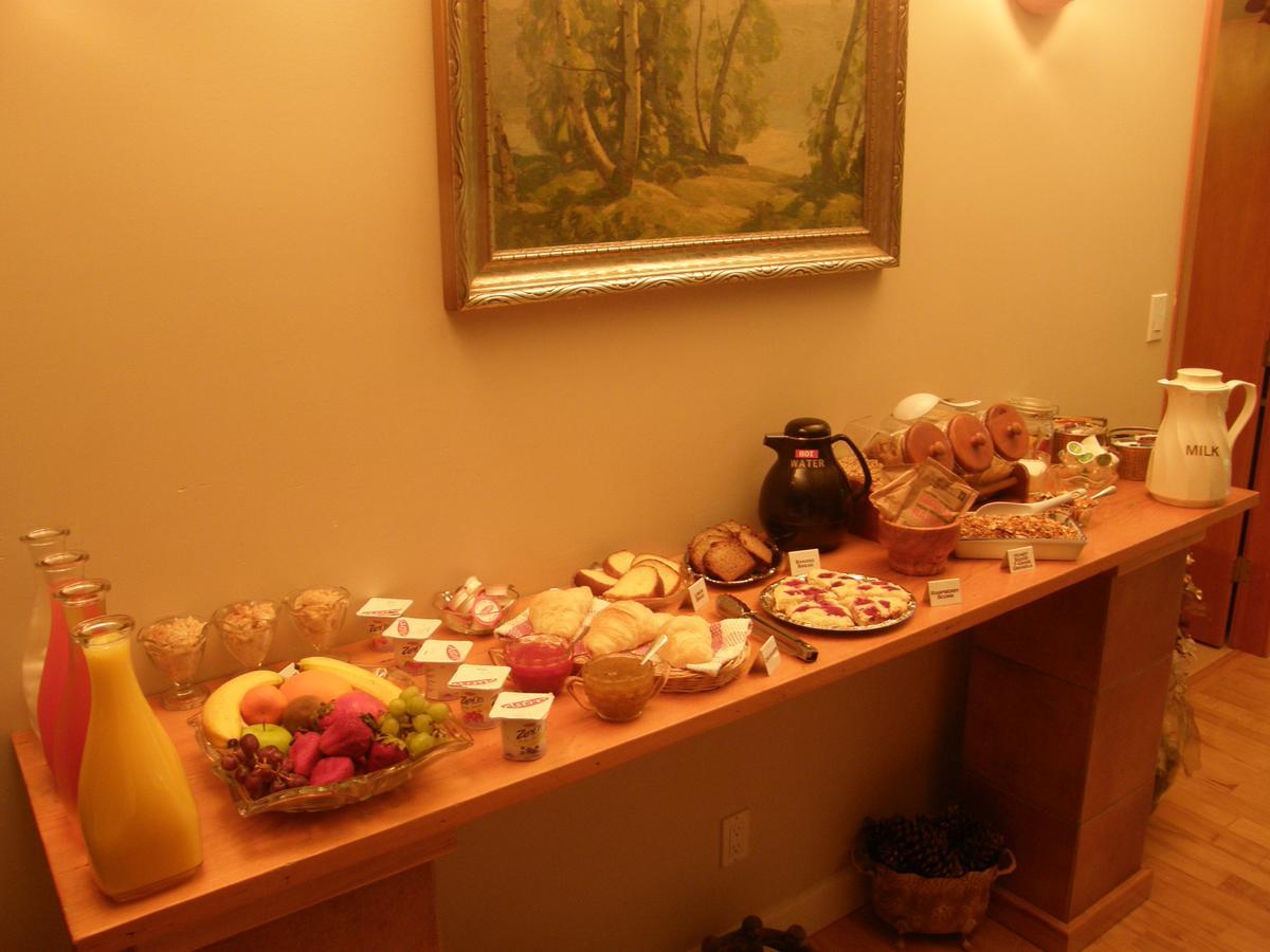 Cedar Wood Lodge Bed & Breakfast Inn Port Alberni Eksteriør billede